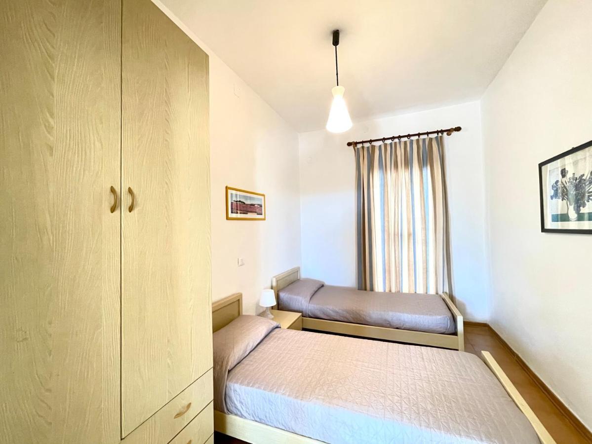 Villa Fronte Mare-Carraro Immobiliare Jesolo - Family Apartments Экстерьер фото
