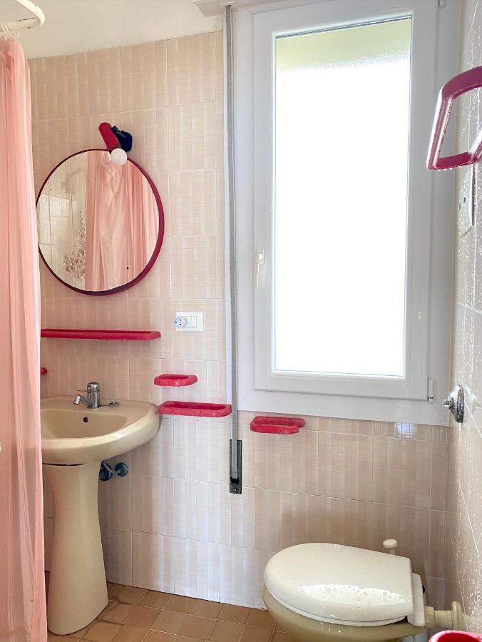 Villa Fronte Mare-Carraro Immobiliare Jesolo - Family Apartments Экстерьер фото